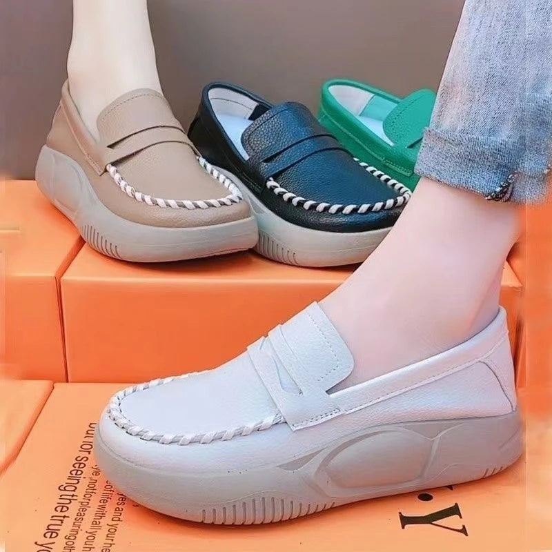 Sapato Mocassim Feminino Plataforma em Couro